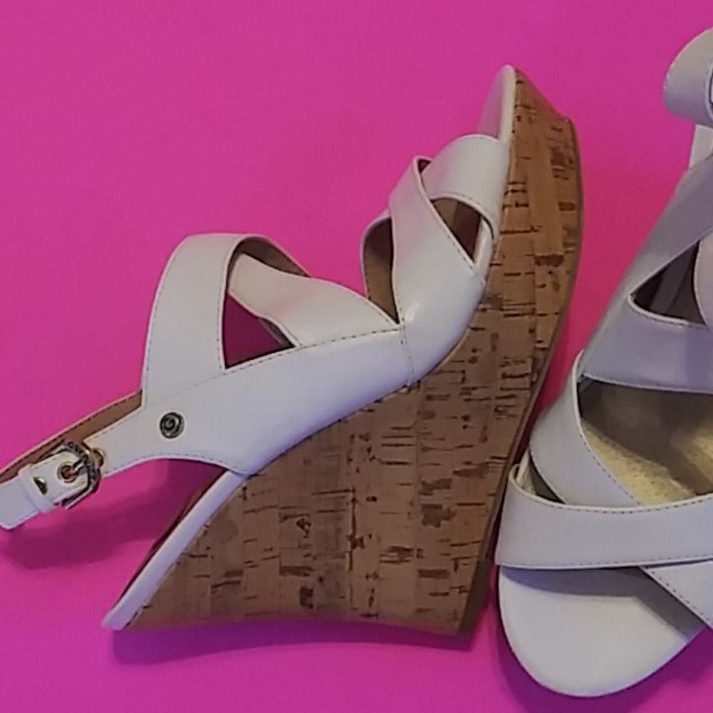 Shoes - Picture 3 of 3